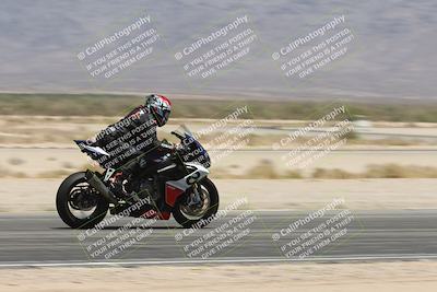 media/May-25-2025-TrackXperience (Sun) [[393a69de75]]/Level 1/Session 5 (Speed Pans)/